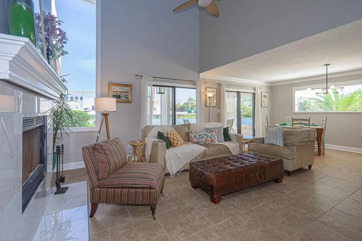 Holiday home Lovely Townhome - Shoreline Towers Walk Beach Pool Destin