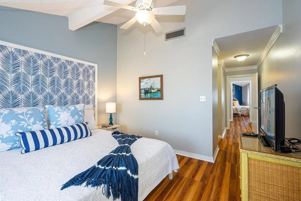 Lovely Townhome - Shoreline Towers Walk Beach Pool Destin United States
