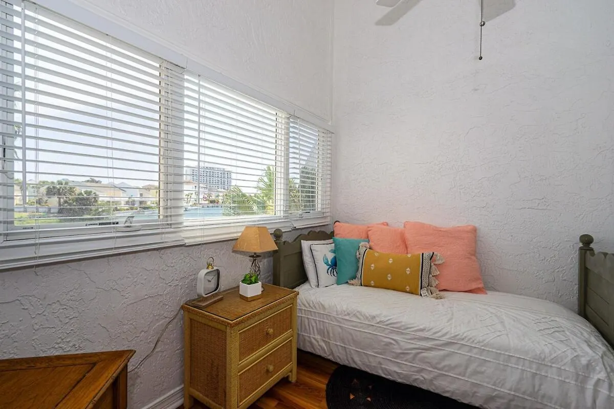 Lovely Townhome - Shoreline Towers Walk Beach Pool Destin Holiday home