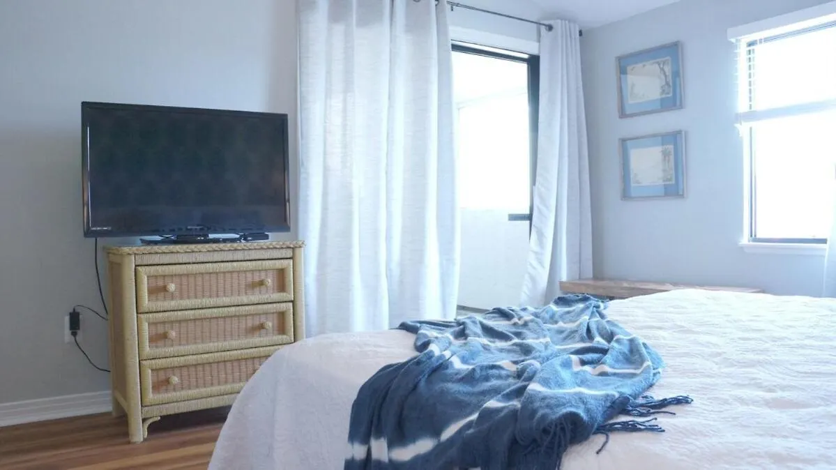 Lovely Townhome - Shoreline Towers Walk Beach Pool Destin